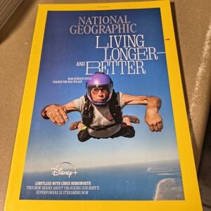 National Geographic Living Longer and Better - Blue and Yellow
